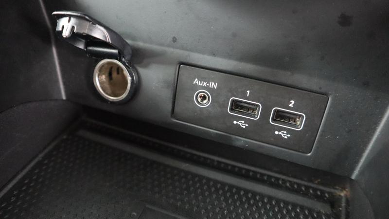 Renault Captur Photo dealer360-815b86f1e591761ff3b73d5f638b2b29771091b4.jpg