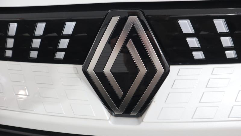 Renault Captur Photo dealer360-8c0532b907eac66ba95f9e5ba2f571d1070ba4cc.jpg