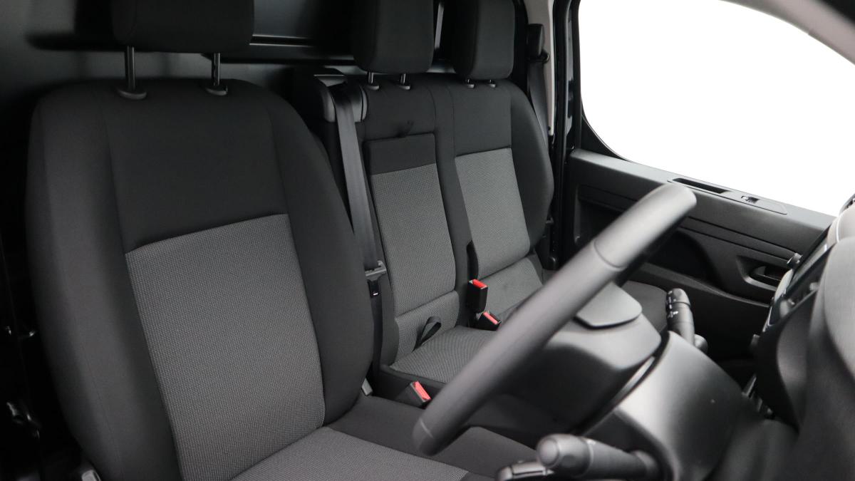 Peugeot Expert 9 Seat Minibuses, Peugeot Expert