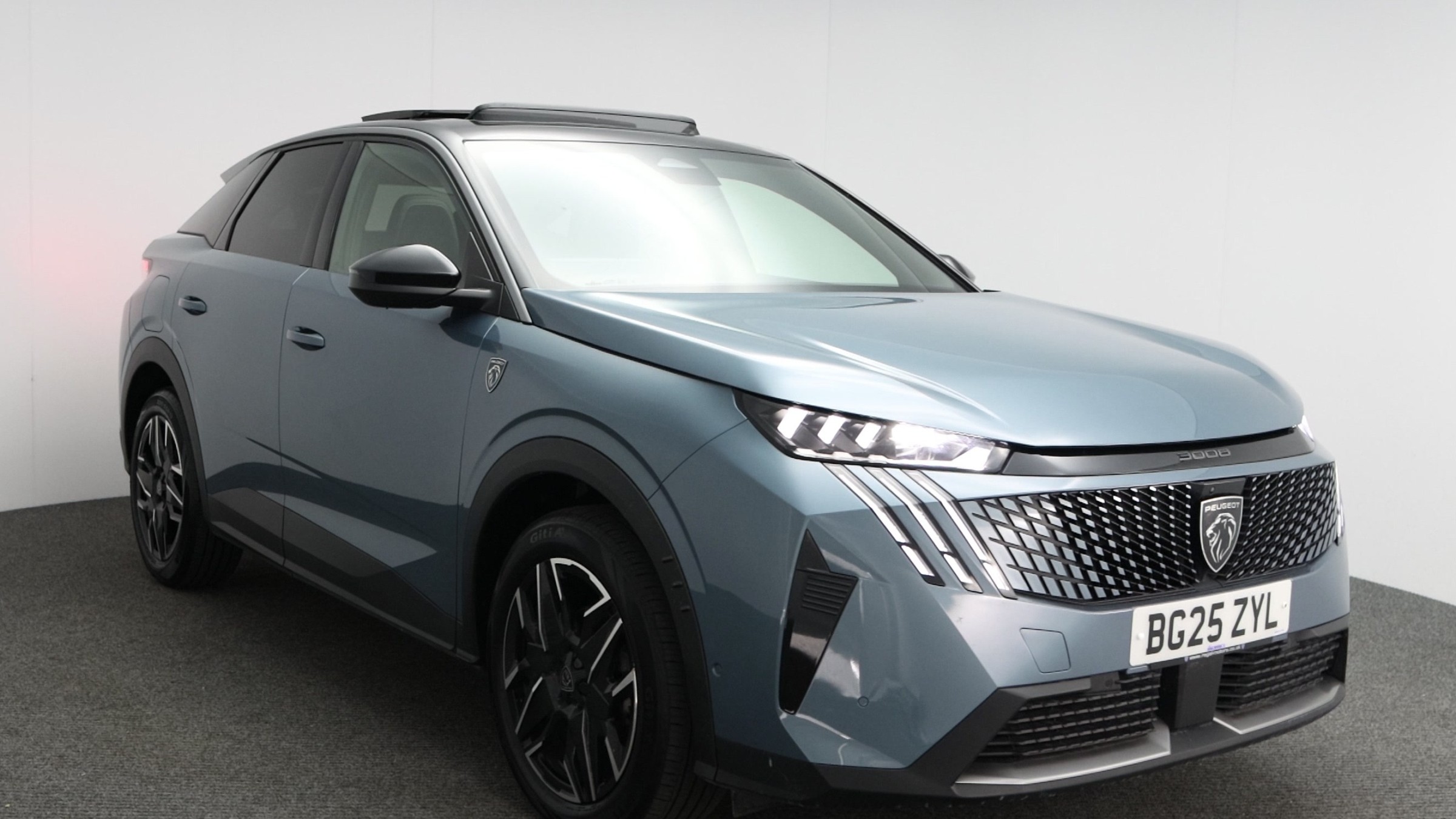 PEUGEOT 3008 1.2 GT HYBRID 136 E DSC6 2025 8,895 MILES PETROL HYBRID AUTOMATIC...