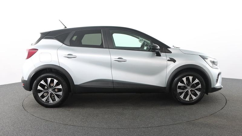 Renault Captur Photo dealer360-a57a8123bc94adb55a7f8598a3ae913e54a7e98f.jpg