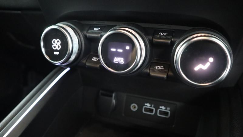 Renault Clio Photo dealer360-a6225ba7b75f9b69fafccce7cb241f5580b7c182.jpg