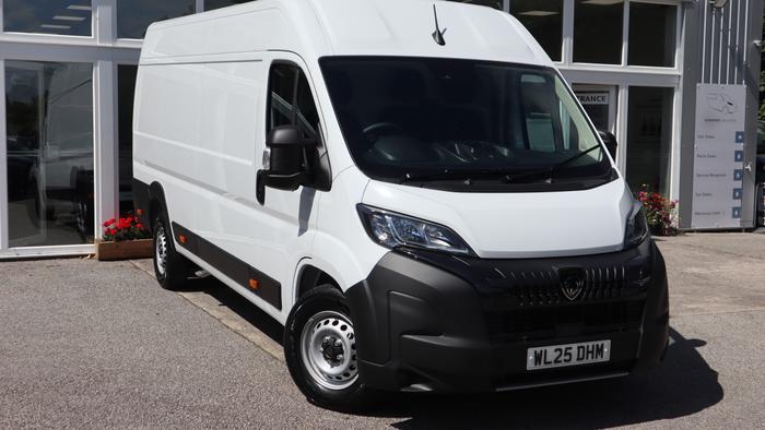 Used 2025 Peugeot Boxer Van 2.2 BHDi 140 BHP 435 L4H2 Professional Ice White at Hawkins Motor Group