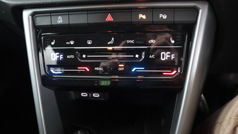 Volkswagen T-Roc Photo dealer360-bf2489d0fdd0fe54f8dcde2d5f9cfd13d25b1995.jpg