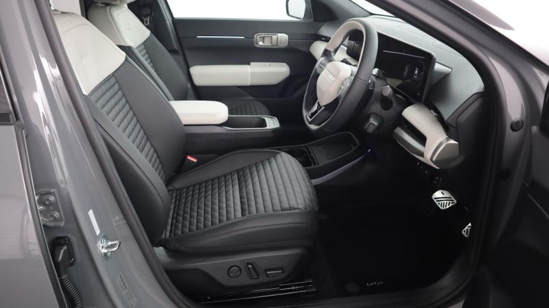 Kia EV4 Photo dealer360-c9db385e2e8b9c71405ec0db3e882bbbbfaec341.jpg