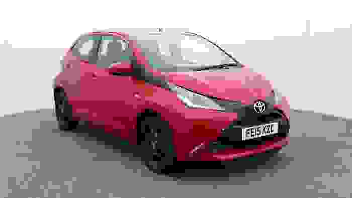 Used 2015 Toyota AYGO 1.0 VVT-i x-play Hatchback 5dr Petrol Manual Euro 5 Euro 5 (68 ps) Red at Hawkins Motor Group