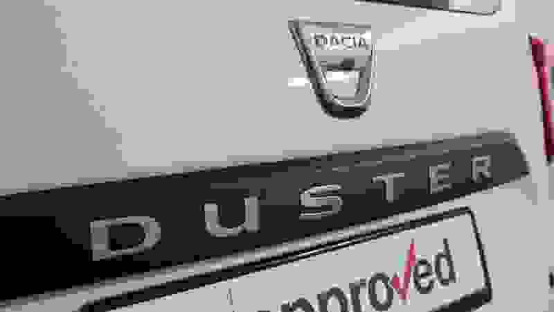 Dacia DUSTER Photo dealer360-ea74bd59b4bc2b77f7b52f7d5dafecee80a02ea9.jpg