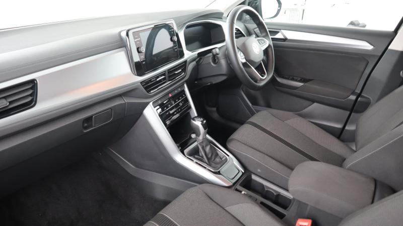 Volkswagen T-Roc Photo dealer360-f4e3fd361a5ab7090cba9c8e76ede9968b1d1450.jpg
