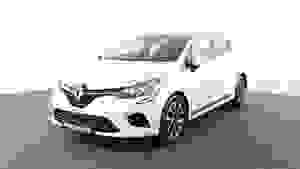 Used 2021 Renault Clio 1.0 TCe Iconic Hatchback 5dr Petrol Manual Euro 6 (s/s) (90 ps) White