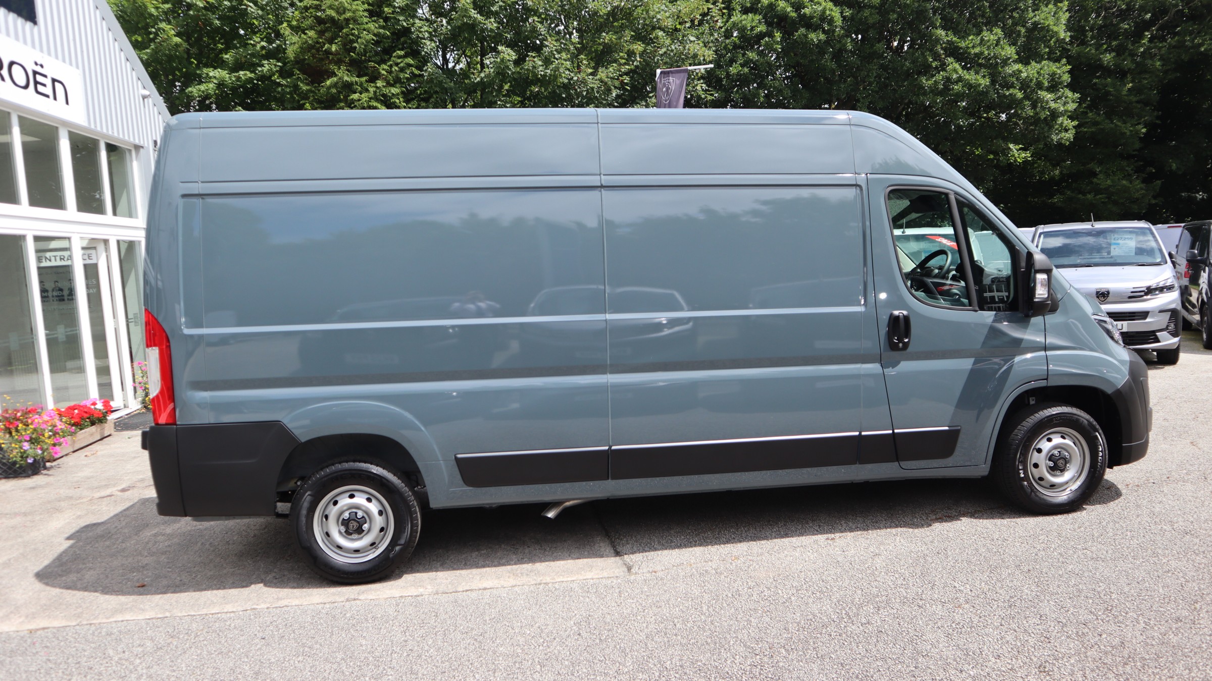 NGUYEN VAN PHU② 20062 Fraser Hwy Langley BC | Zillow