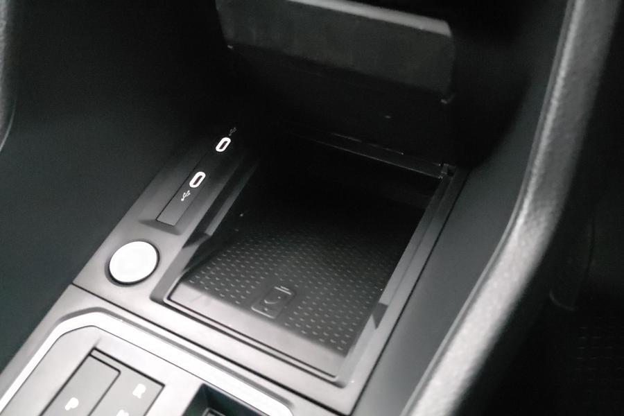 Ford TRANSIT CONNECT Photo deb31d96-0f67-48bb-9ec2-f50b89825750.jpg
