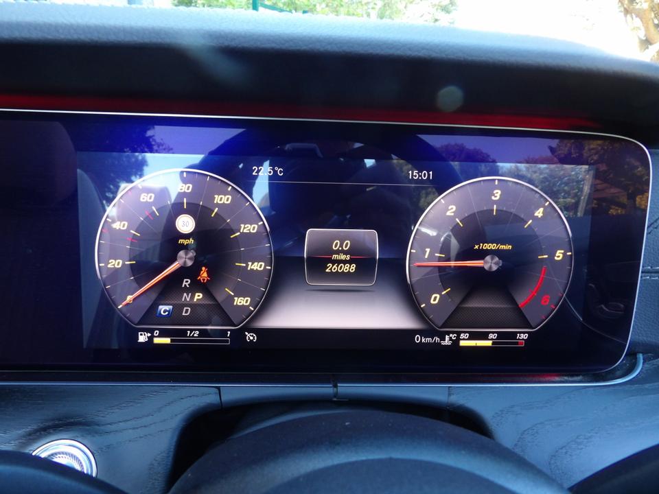 Used Mercedes-Benz E Class LO69FYB 28