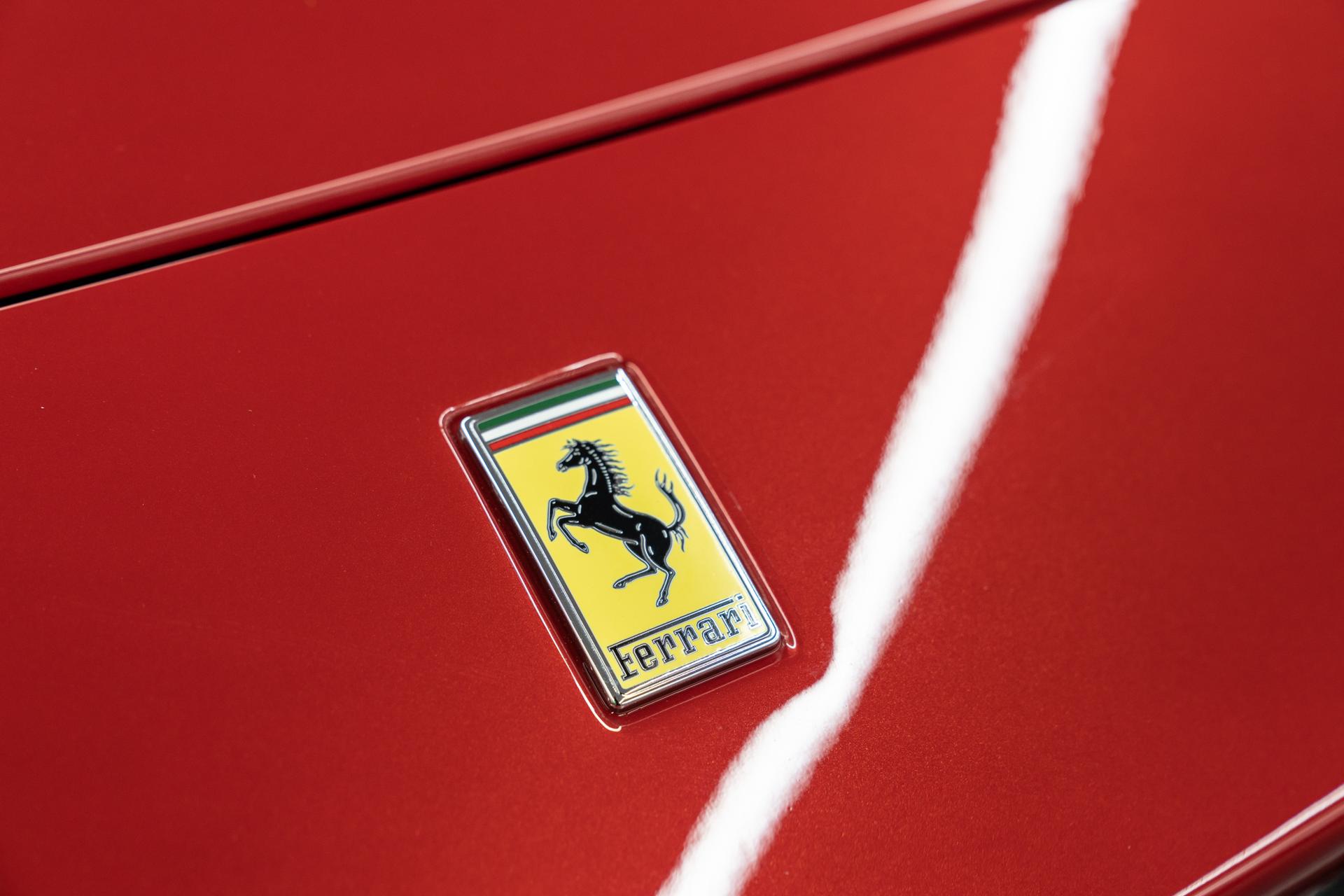 Ferrari 488 PISTA Photo decd9fcc-9cd4-4073-910f-fc58eef12b62.jpg