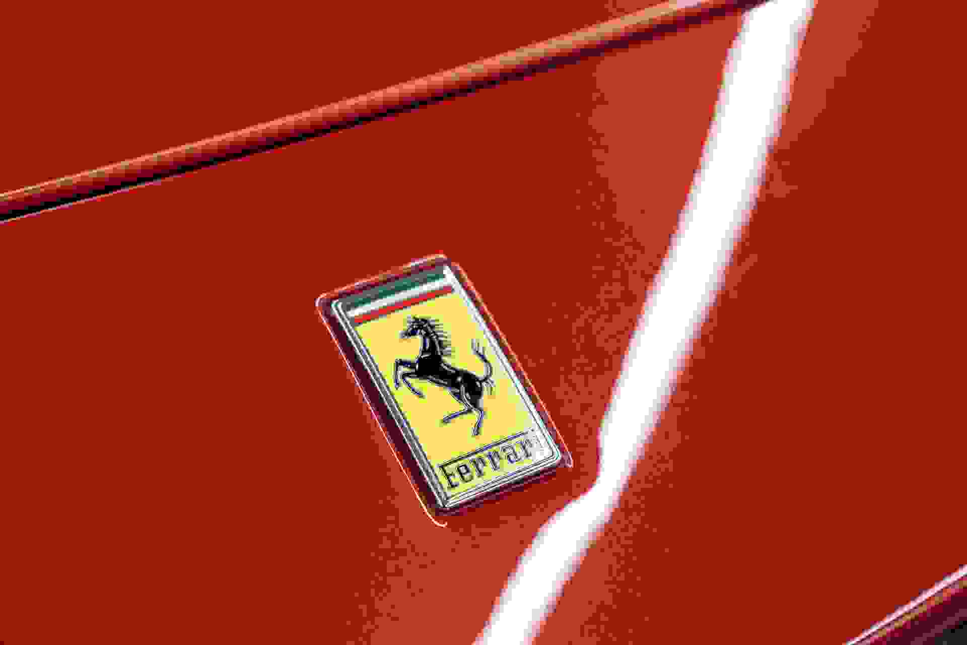 Ferrari 488 PISTA Photo decd9fcc-9cd4-4073-910f-fc58eef12b62.jpg