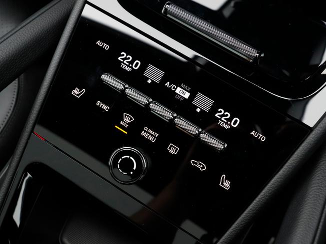 PORSCHE Cayenne Photo 16