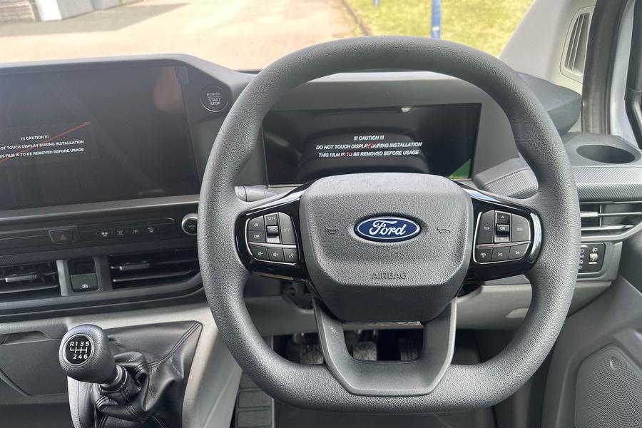 Ford TRANSIT CUSTOM Photo dee01f16-a8aa-455d-867d-77fa8a4f5695.jpg