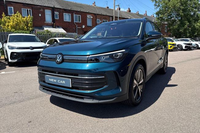 VOLKSWAGEN Tiguan Photo 22