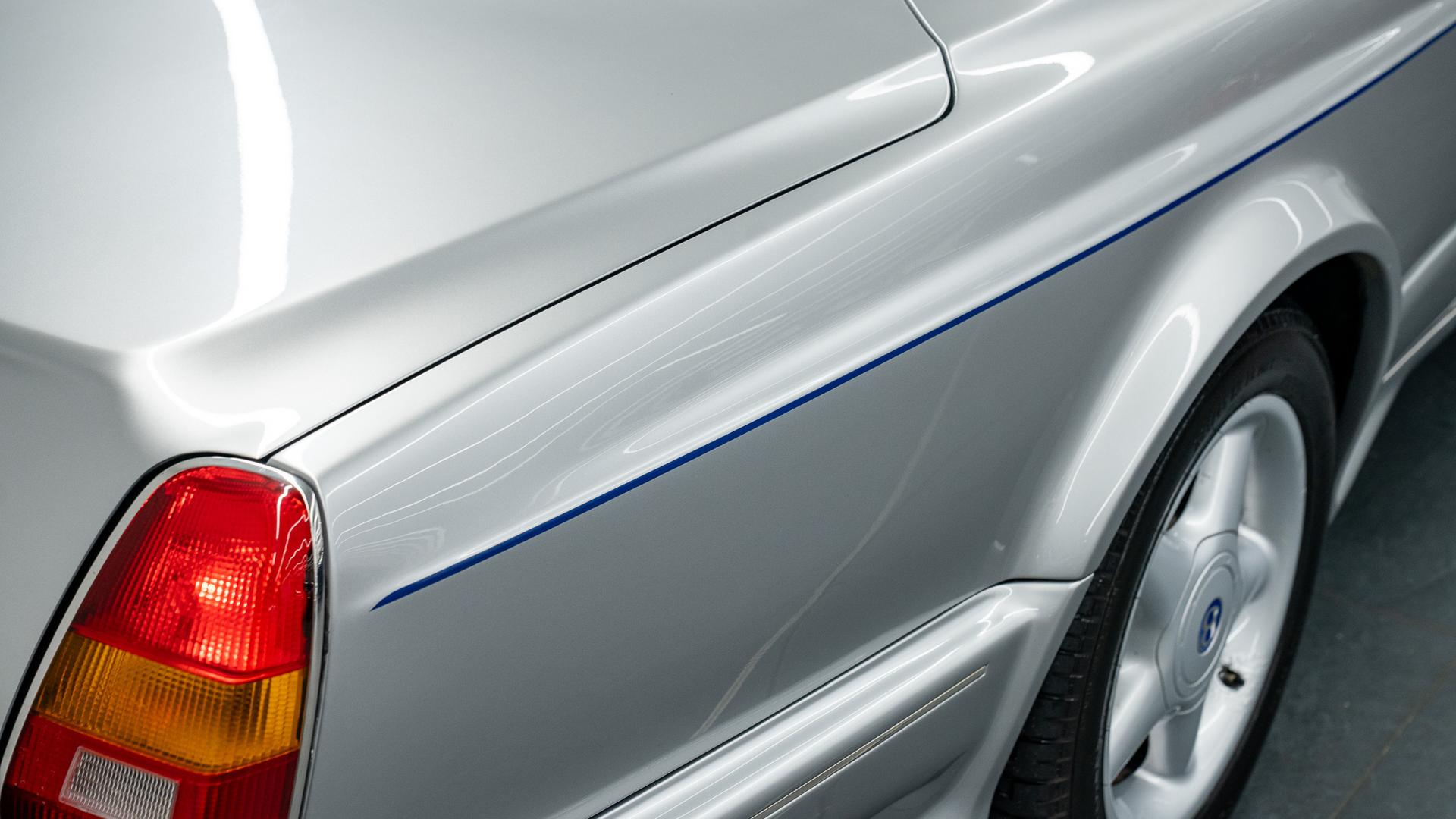 Bentley Continental Photo dee96067-17e4-4e21-8632-17097794f7b9.jpg