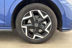 VOLKSWAGEN Polo Photo 5