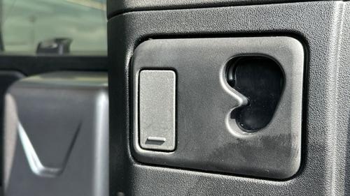 Land Rover Defender Photo devhouse-344b626c21ea80791b2cc87a332f8abffd0ffecd.jpg