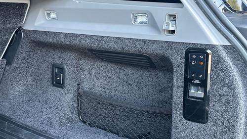Land Rover Range Rover Photo devhouse-650f4d3f7e4b05f246fd5a98b207778c2a20df49.jpg