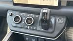 Land Rover Defender Photo 12
