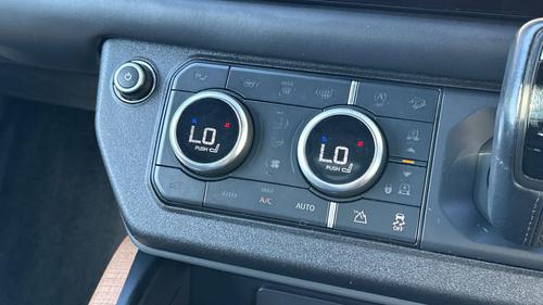 Land Rover Defender Photo devhouse-878ff17084074c7f379a33b7325eb91470b156c6.jpg