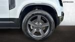 Land Rover Defender Photo 7