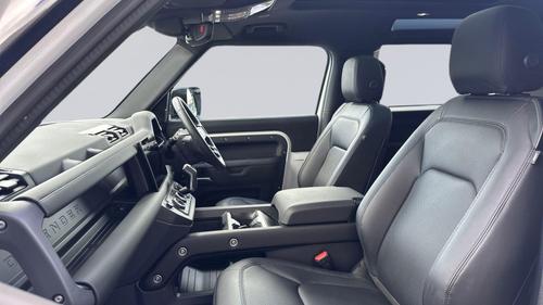 Land Rover Defender Photo devhouse-ca3ef4ca1f73c0fcead4cd846be88e1a40cda324.jpg