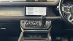 Land Rover Defender Photo 13
