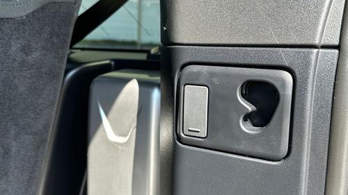 Land Rover Defender Photo devhouse-ea6992758014096e6cc3c4ec24127b0dfae4d5e7.jpg