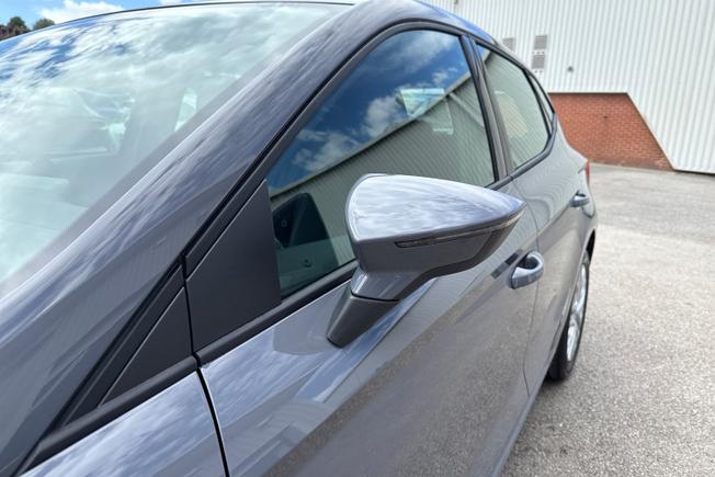 SEAT Ibiza Photo 27