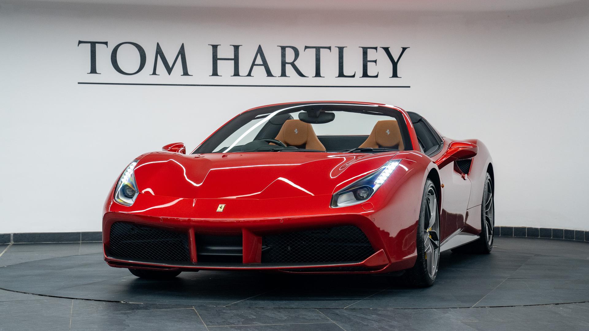 Ferrari 488 Photo df017b83-de60-44ef-8bc8-7e7a703408c1.jpg