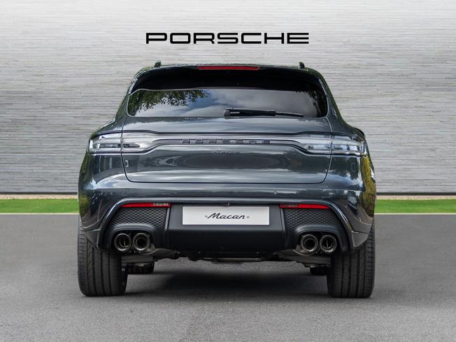PORSCHE Macan Photo 7