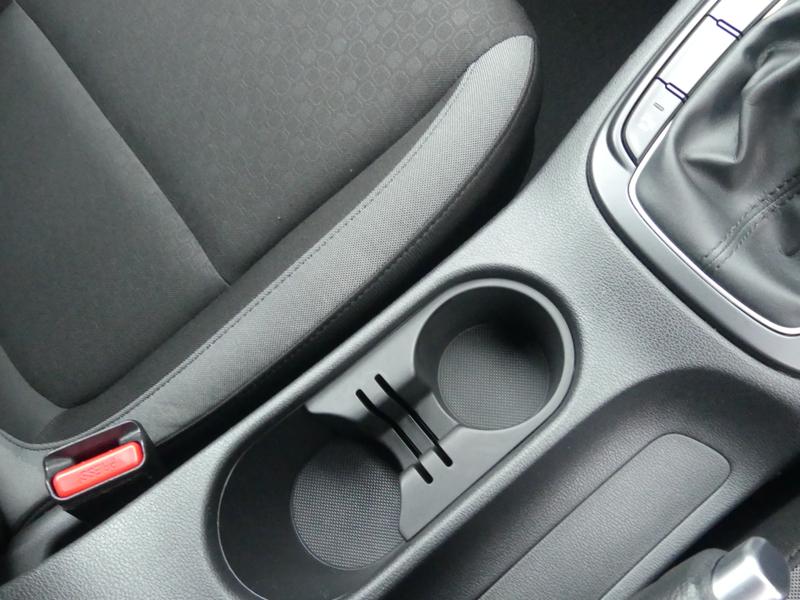 Hyundai KONA Photo df066013-7fda-49c2-9076-6a76e3eede44.jpg