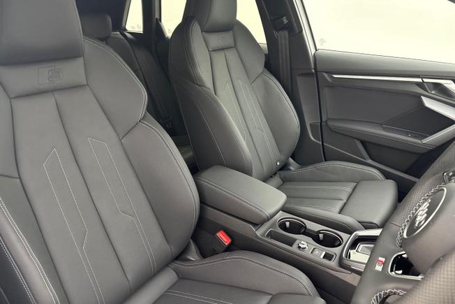 AUDI  A3 Photo 23