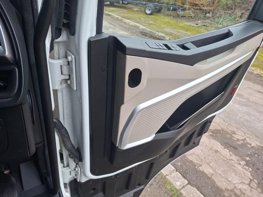 Iveco S-WAY Photo