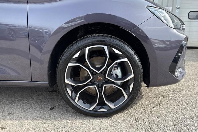 CUPRA Leon Photo 5