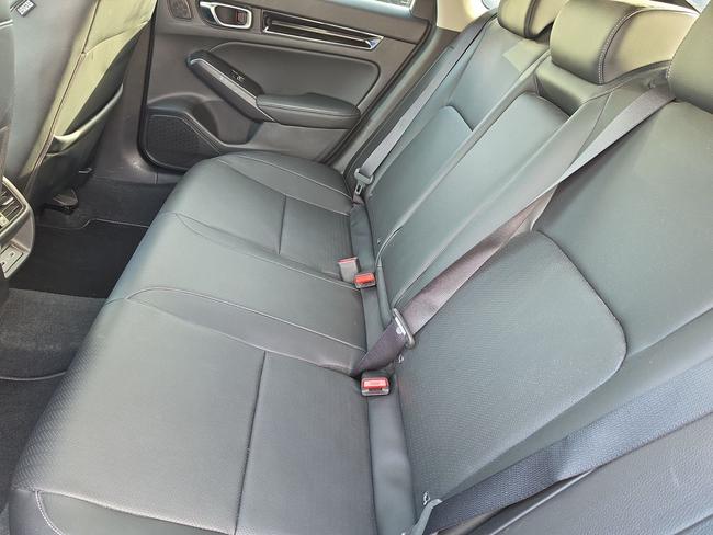 Honda Civic Photo df15eea7-dead-45a2-b34a-dae8bda0d4e6.jpg