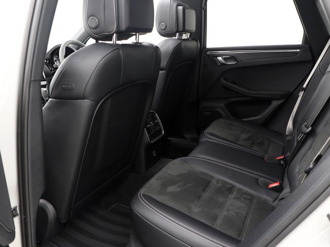 Porsche Macan Photo 28