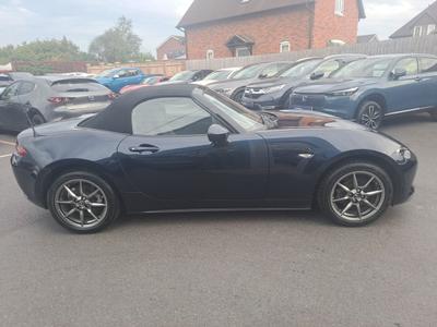 Mazda MX-5 Photo 1