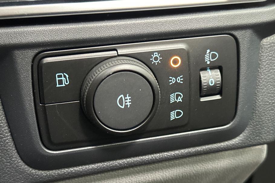 Used Ford TRANSIT CUSTOM LL75RVA 18