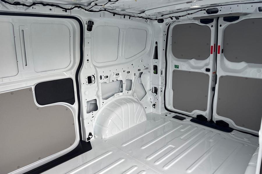 Ford E-TRANSIT CUSTOM Photo df380c02-ee49-46be-9340-7faa0f113554.jpg