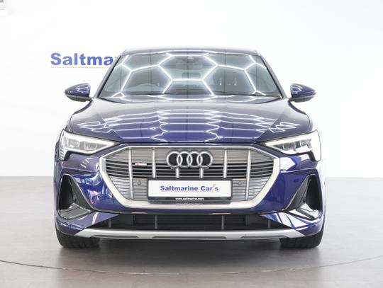 Audi e-tron Photo df3a9b35-a8d7-4ee0-b5a9-300bd5d52ff6.jpg