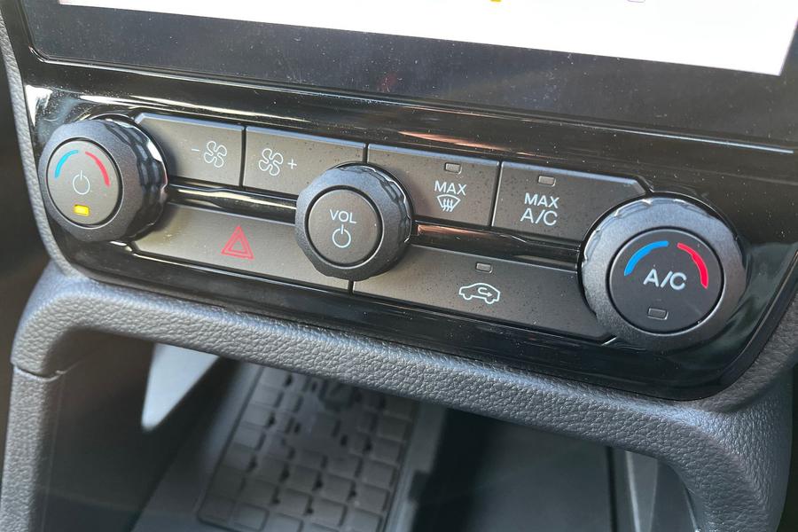 Ford RANGER Photo df3f9e22-488a-477c-80b6-3d767261fa44.jpg