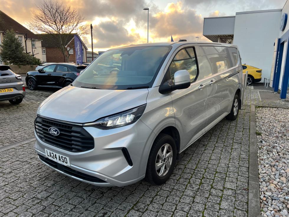 Ford Transit Custom Photo df4664c0-a3ff-4b06-9e63-2423f30c8696.jpeg