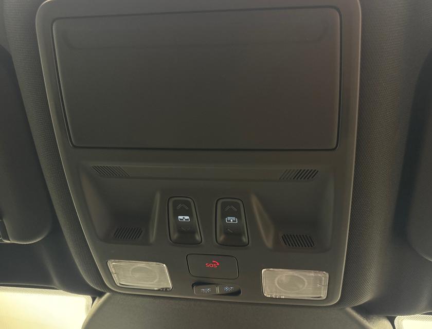 Ford Kuga Photo df472944-d402-425e-b093-c62315019487.jpg