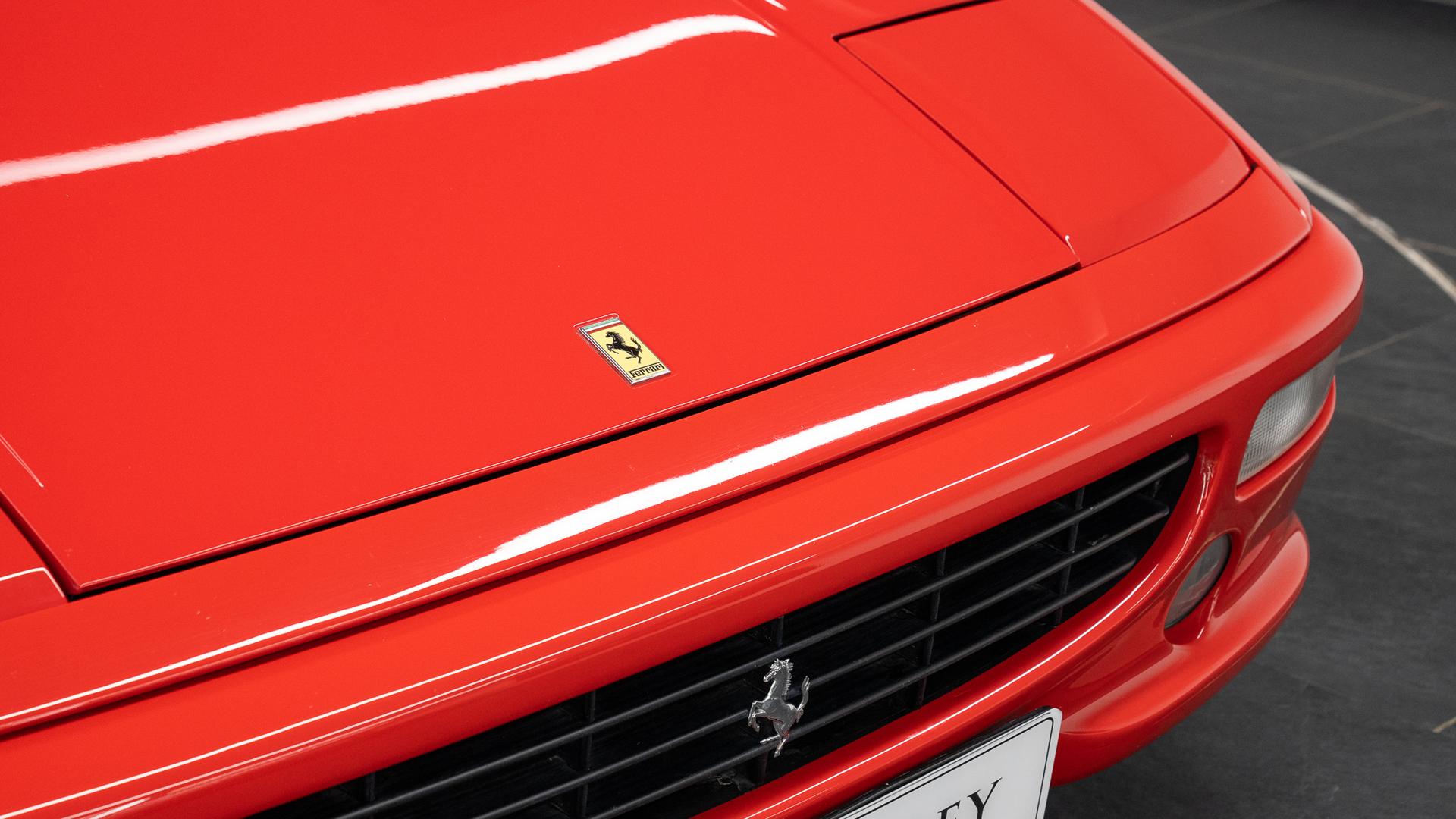 Ferrari 355 Photo df710f46-1c56-4bc7-99a3-8a3f35ac4a51.jpg