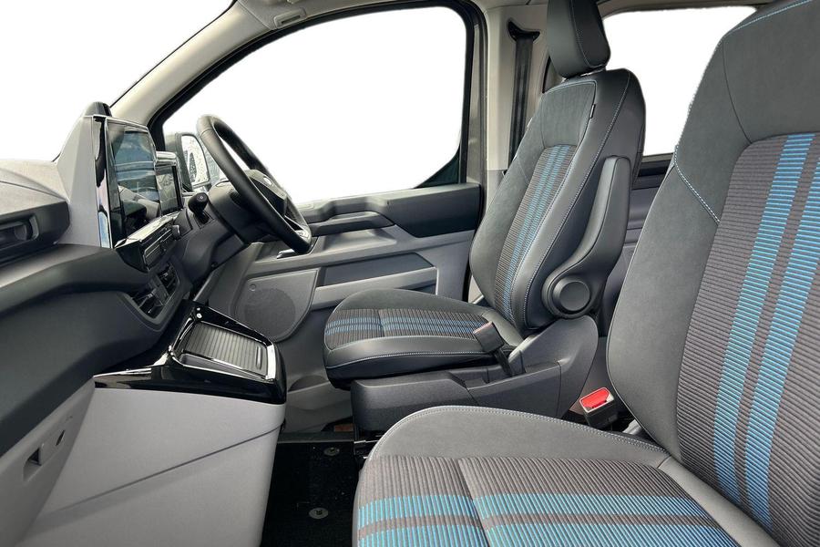 Ford TRANSIT CUSTOM Photo df721fef-9180-4fb9-81ea-d0257462c1c0.jpg
