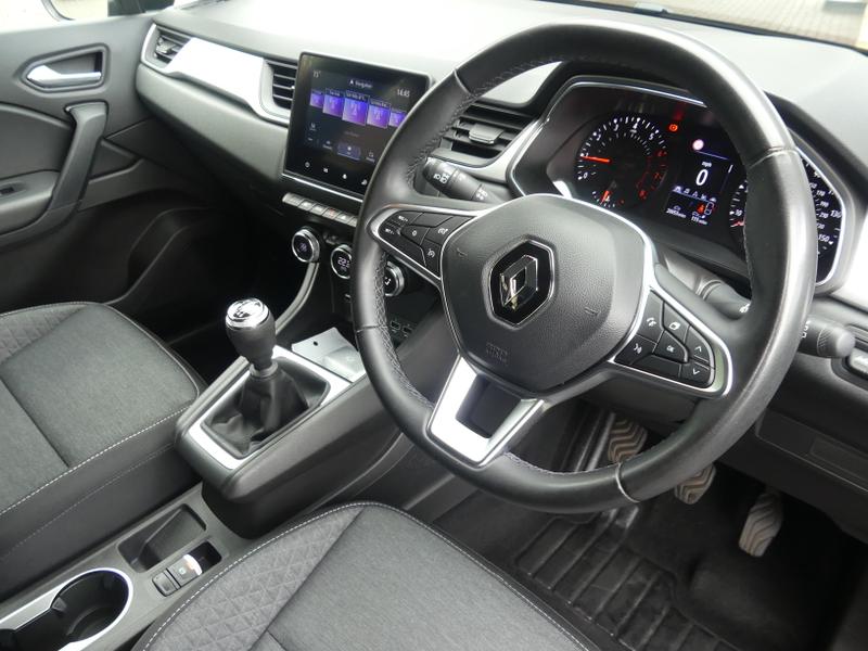 Renault Captur Photo df77b99b-e15a-4383-8614-cfaf90def528.jpg